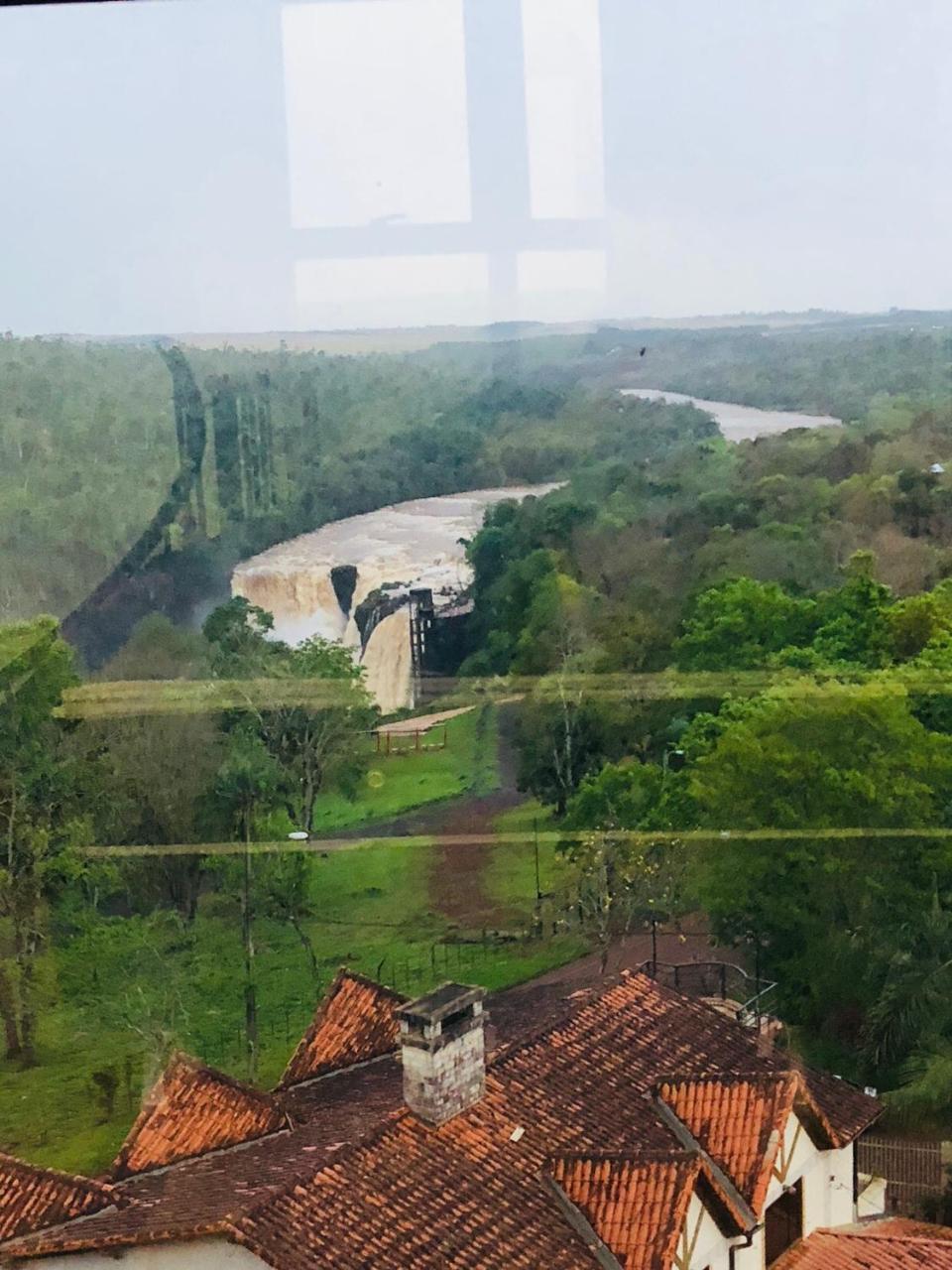 Natucenter Hospedaje Presidente Franco 外观 照片