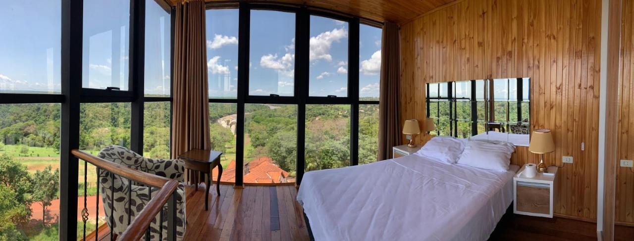Natucenter Hospedaje Presidente Franco 外观 照片